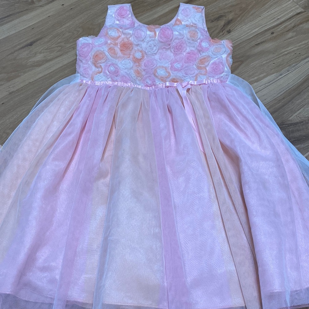 Pastel dress with roses